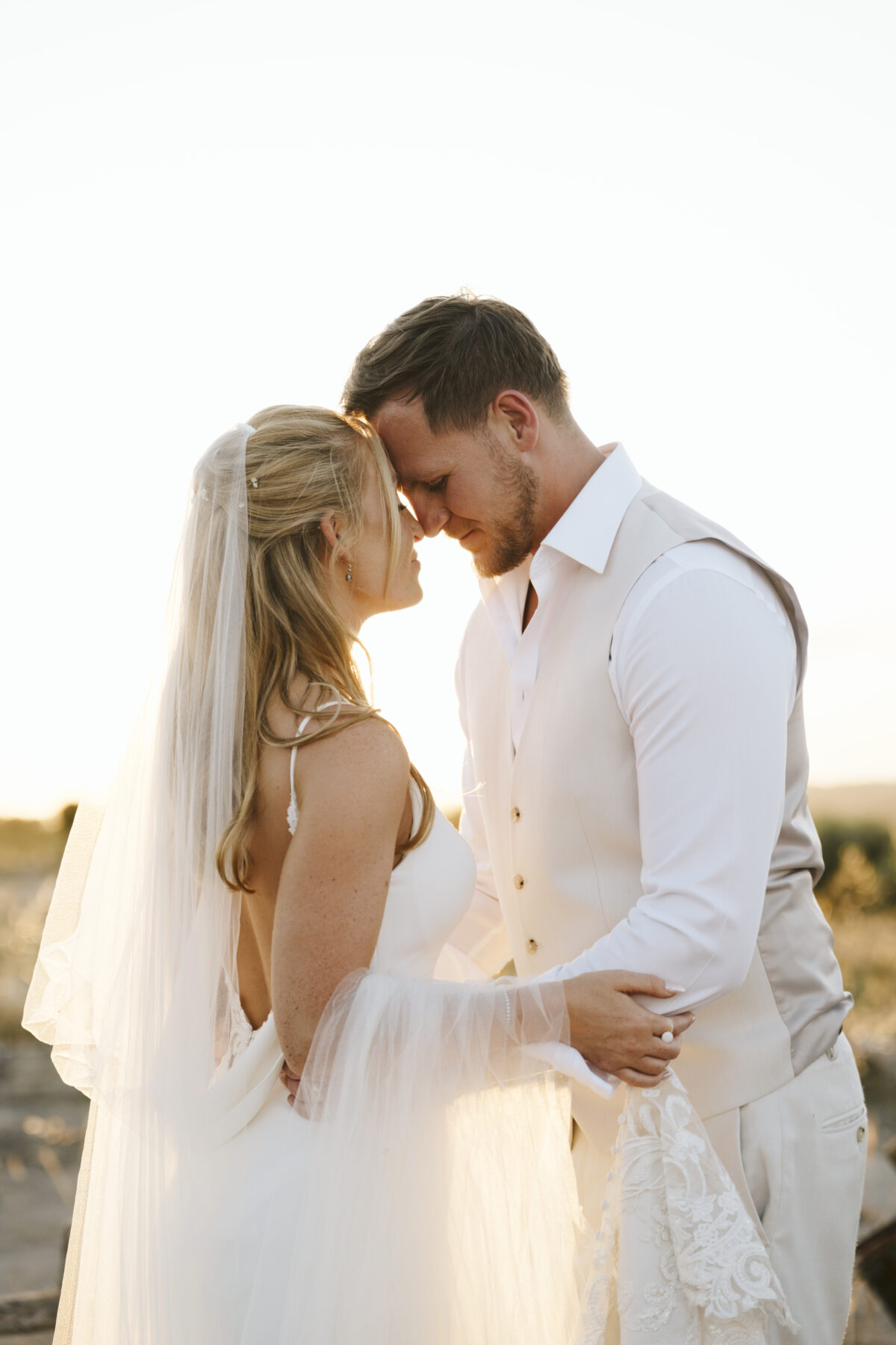 Emotional outdoor wedding in Menorca