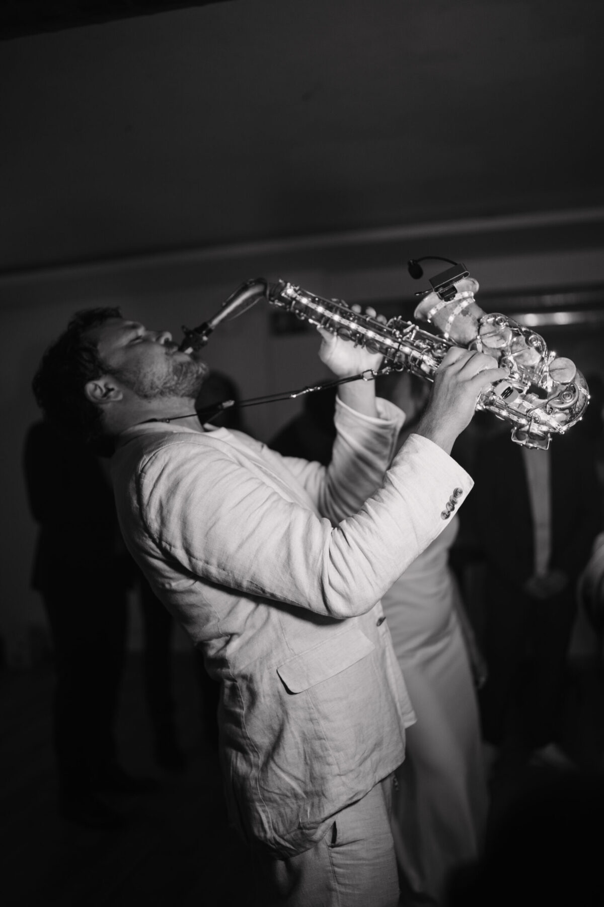 Manu Blaser playing the sazophone